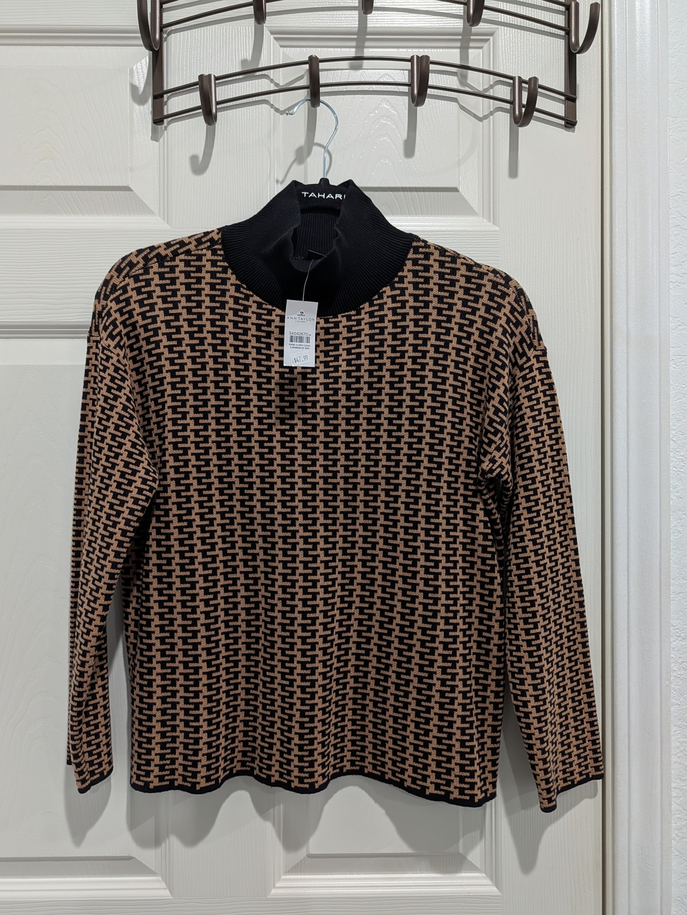 Ann Taylor Black and Brown Geometric Turtleneck Sweater XS